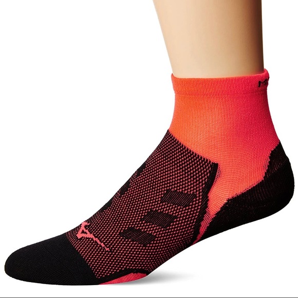 Mizuno Accessories - 🎈NEW PINK Running Drylite Comfort Low Socks🌿